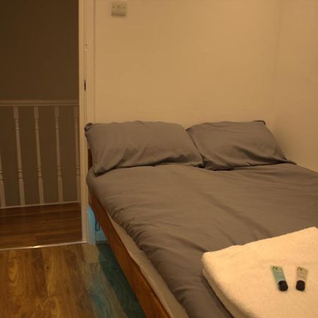 Central Serviced Apartments - Two Bedroom Apartment Cardiff Exterior photo